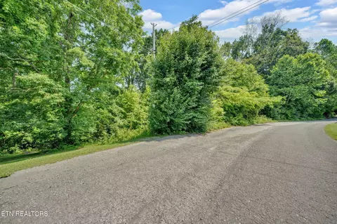Della Lane, Tazewell, TN 37879