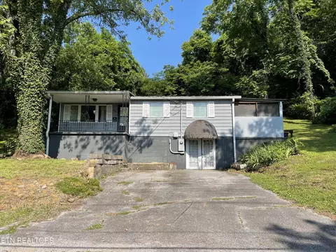 404 Marshal St, Clinton, TN 37716