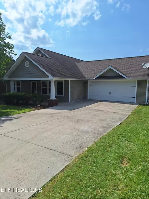 7739 Applecross Rd, Corryton, TN 37721