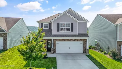 1147 Stone Creek Dr, Loudon, TN 37774
