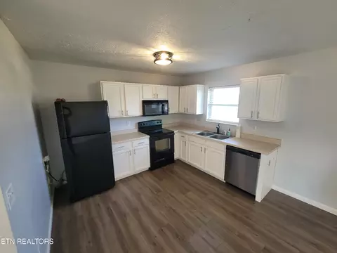 Kitchen - 4121 Briggs Loop, Kodak, TN 37764 photo 1 of 1