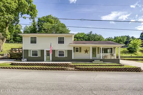 611 E Race St, Kingston, TN 37763