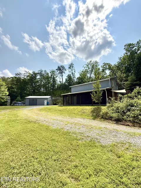 179 Wiggins Rd, Tellico Plains, TN 37385
