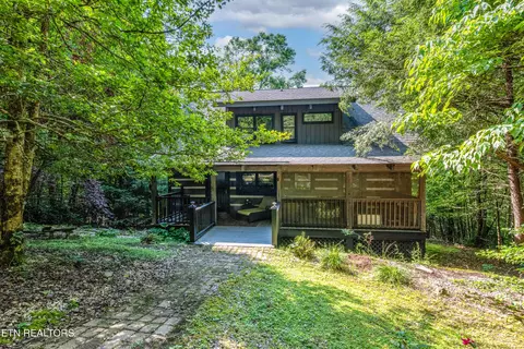311 Domar Dr, Townsend, TN 37882