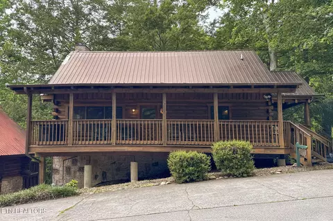 510 Hoot Owl Way, Gatlinburg, TN 37738