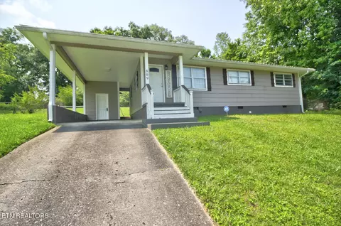 809 Topoca Tr, Athens, TN 37303