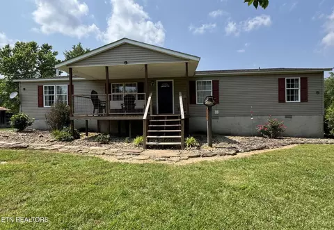 108 Hawn Dr, Crab Orchard, TN 37723