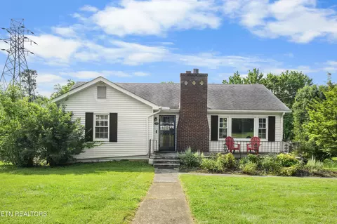1600 Charles Dr, Knoxville, TN 37918