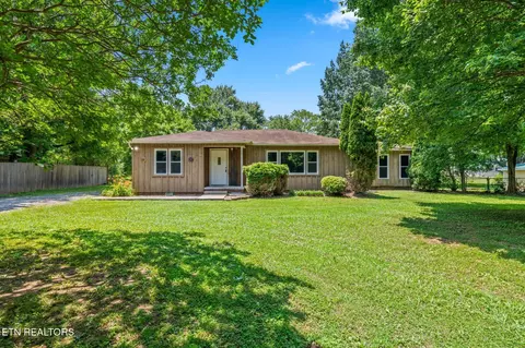 208 SE Jones Dr, Cleveland, TN 37323