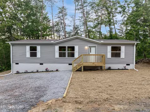 1527 Black Oak Dr, Sevierville, TN 37876