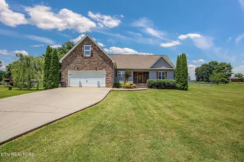 1707 Brookview Dr, Dandridge, TN 37725
