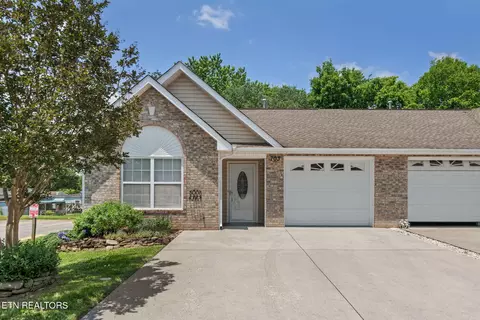 703 Graham Way, Knoxville, TN 37912