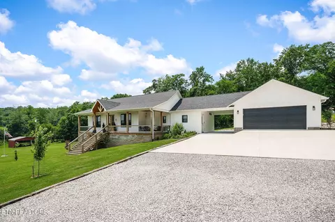 Exterior - 17124 Old Kentucky Rd, Walling, TN 38587 photo 12 of 17