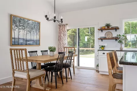 Dining - 17124 Old Kentucky Rd, Walling, TN 38587 photo 1 of 3