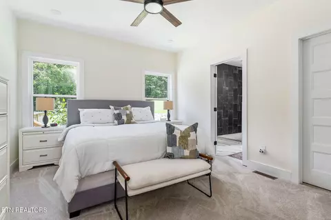 Bedroom - 17124 Old Kentucky Rd, Walling, TN 38587 photo 1 of 6