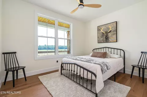 Bedroom - 17124 Old Kentucky Rd, Walling, TN 38587 photo 5 of 6