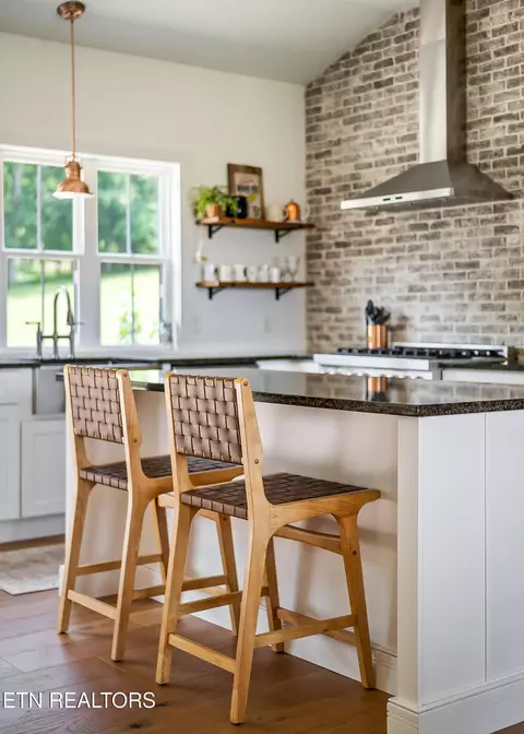Kitchen - 17124 Old Kentucky Rd, Walling, TN 38587 photo 8 of 8