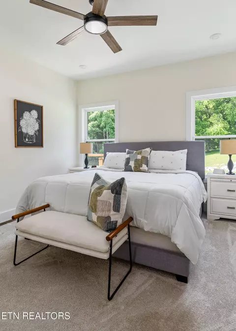 Bedroom - 17124 Old Kentucky Rd, Walling, TN 38587 photo 2 of 6