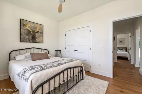 Bedroom - 17124 Old Kentucky Rd, Walling, TN 38587 photo 6 of 6