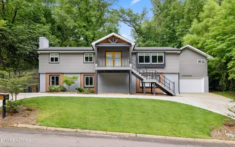 4018 SW Hiawatha Dr, Knoxville, TN 37919