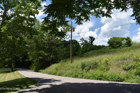 417 River Rd, Harrogate, TN 37752 photo 4