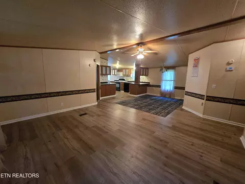 Living - 417 Ely Town Rd, Dryden, VA 24243 photo 2 of 4