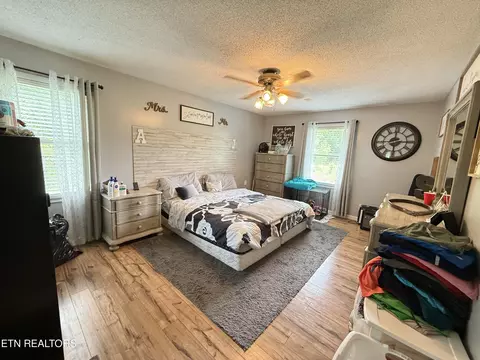 Bedroom - 709 Balmoral Rd, Middlesboro, KY 40965 photo 3 of 3
