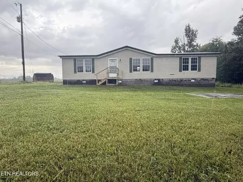 2401 Indian Mound Rd, Woodlawn, TN 37191