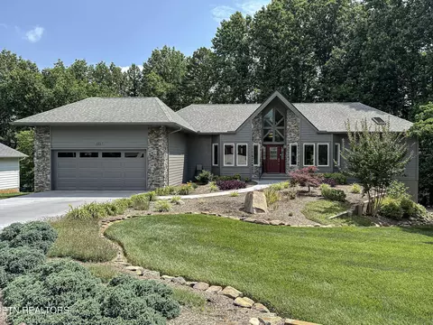613 Tanasi Ln, Loudon, TN 37774