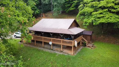 487 Straight Branch Rd, Speedwell, TN 37870