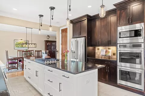 Kitchen - 140 Chickadee Cir, Vonore, TN 37885 photo 1 of 2