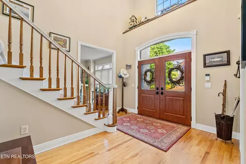 Entry Way - 140 Chickadee Cir, Vonore, TN 37885 photo 1 of 4