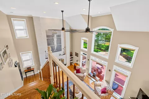 Entry Way - 140 Chickadee Cir, Vonore, TN 37885 photo 4 of 4
