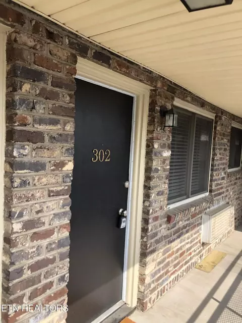 1512 Forest Ave #C302, Knoxville, TN 37916