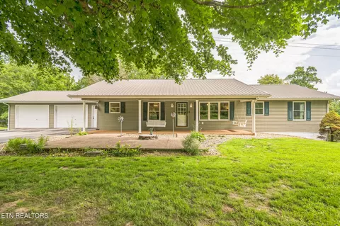 1820 Locust Grove Rd, New Tazewell, TN 37825