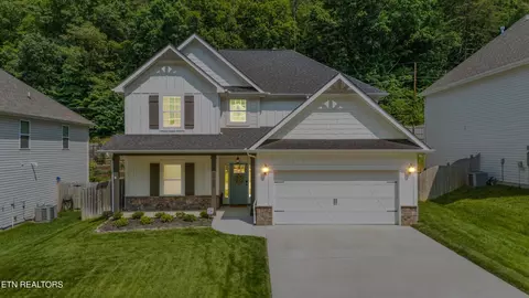 11723 Pepper Ridge Ln, Knoxville, TN 37932