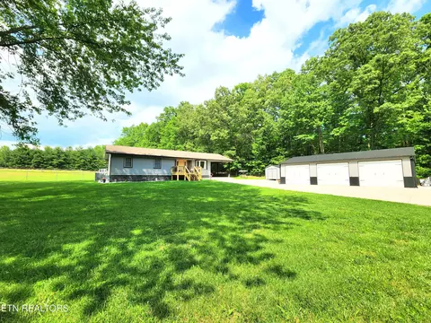 874 W End Rd, Rockwood, TN 37854