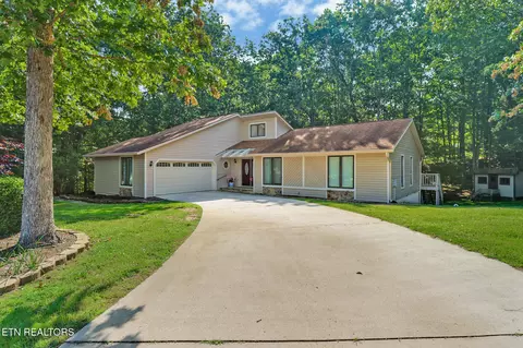 122 Havenridge Cir, Crossville, TN 38558