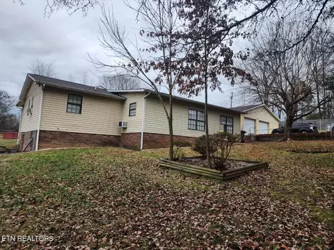 221 Moser Rd, Sweetwater, TN 37874