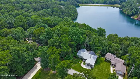 23 Brambleton Ct, Crossville, TN 38558