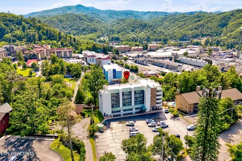 354 E Holly Ridge Rd #STE 605, Gatlinburg, TN 37738
