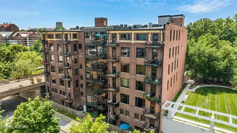 1060 Worlds Fair Park Dr #303, Knoxville, TN 37916