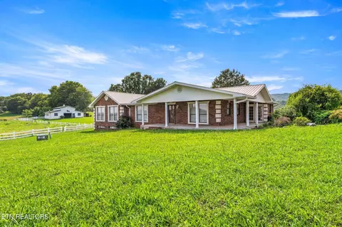 345 Thompson Rd, Madisonville, TN 37354
