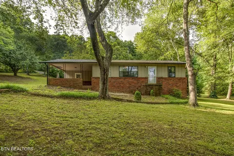 226 Hillcrest Circle Dr, Decatur, TN 37322