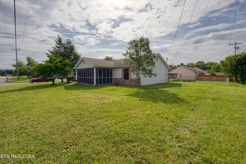 102 Grand Vista Dr, Maryville, TN 37803