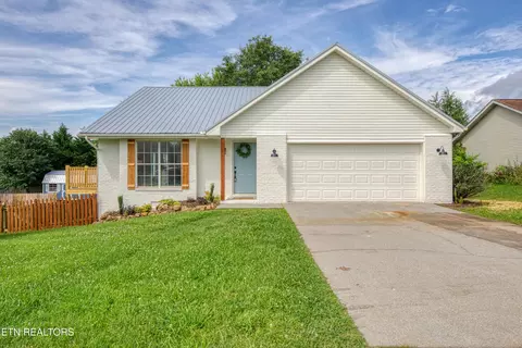 345 Headrickview Dr, Maryville, TN 37804