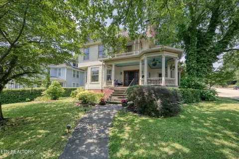 1329 Armstrong Ave, Knoxville, TN 37917