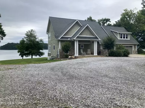 976 Bridgeview Hills Dr, Dandridge, TN 37725