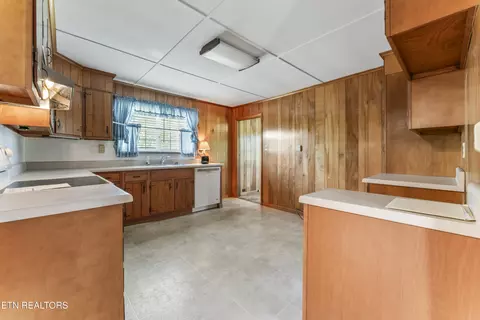 7518 Clapps Chapel Rd, Corryton, TN 37721 photo 32