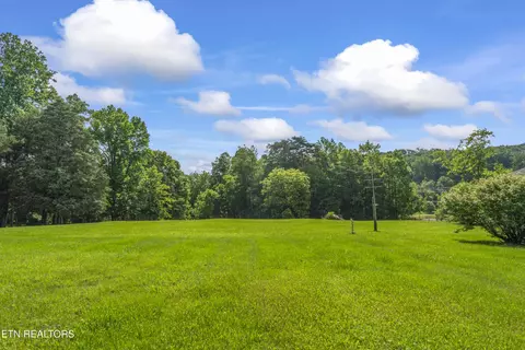 7518 Clapps Chapel Rd, Corryton, TN 37721 photo 10